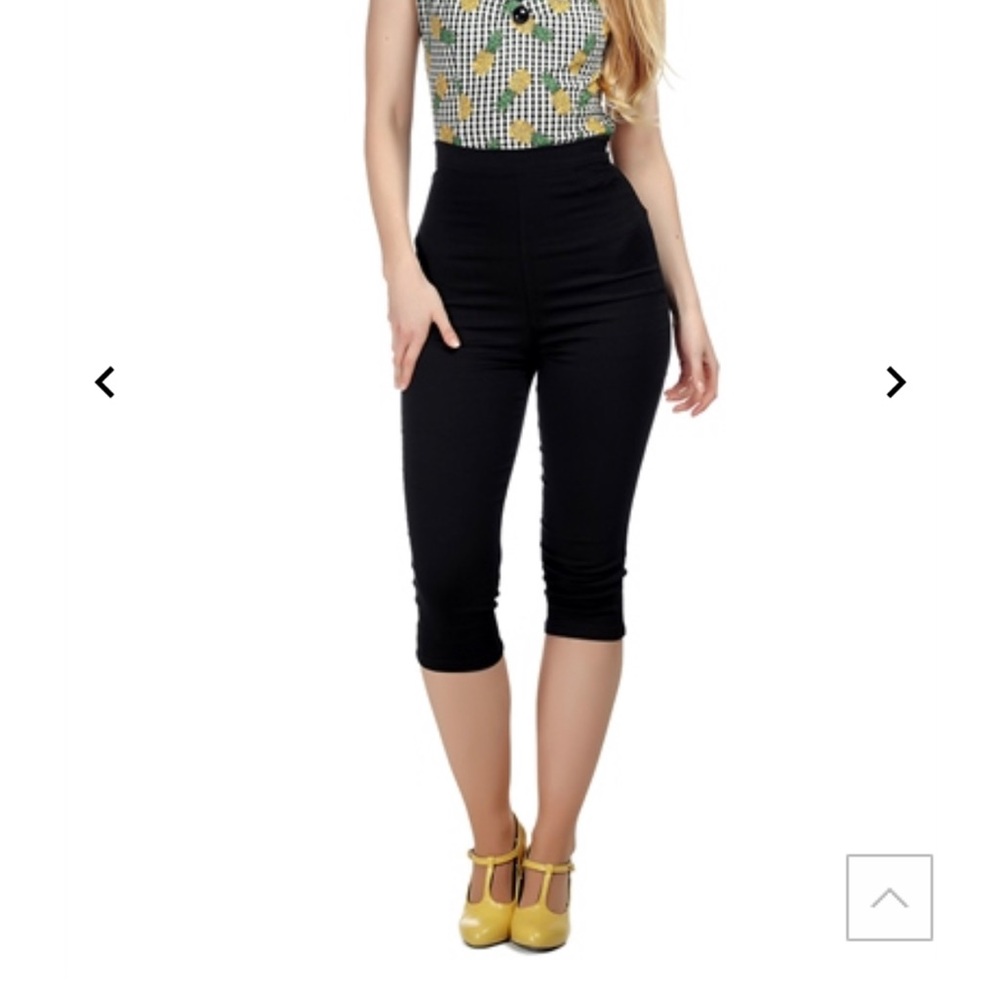 Collectif black cigarette capris XXXS OR UK4